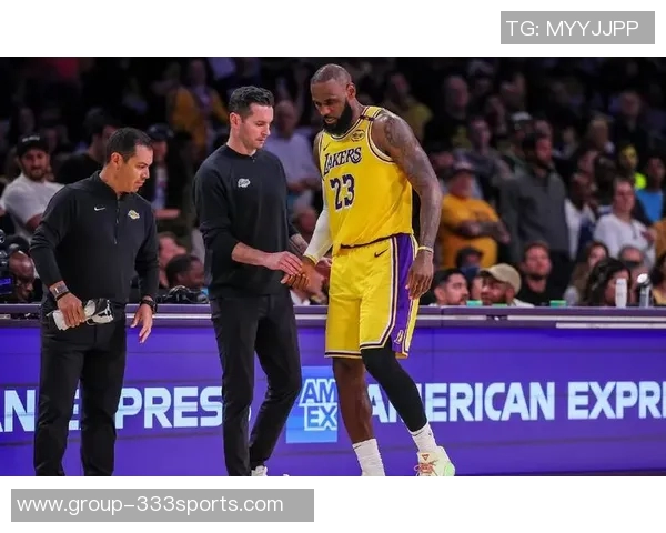 詹姆斯调侃纳什频频掉线你是因为不喜欢糖也不喜欢WiFi吗