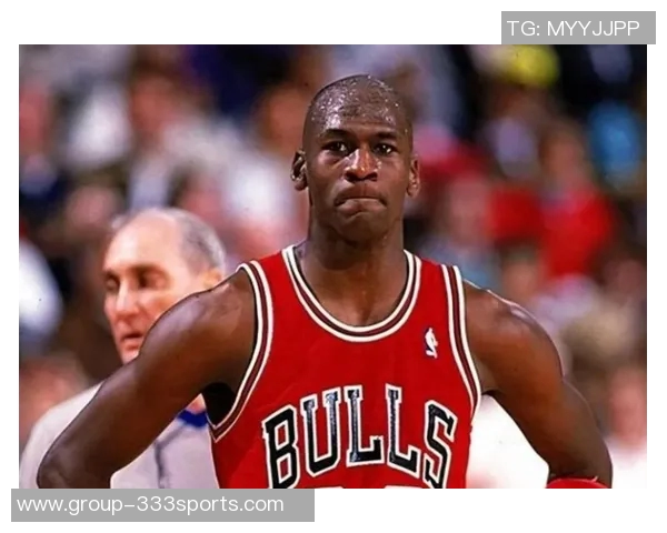 小白单场豪取25分5板5助5帽上一位达成此成就的后卫竟是乔丹